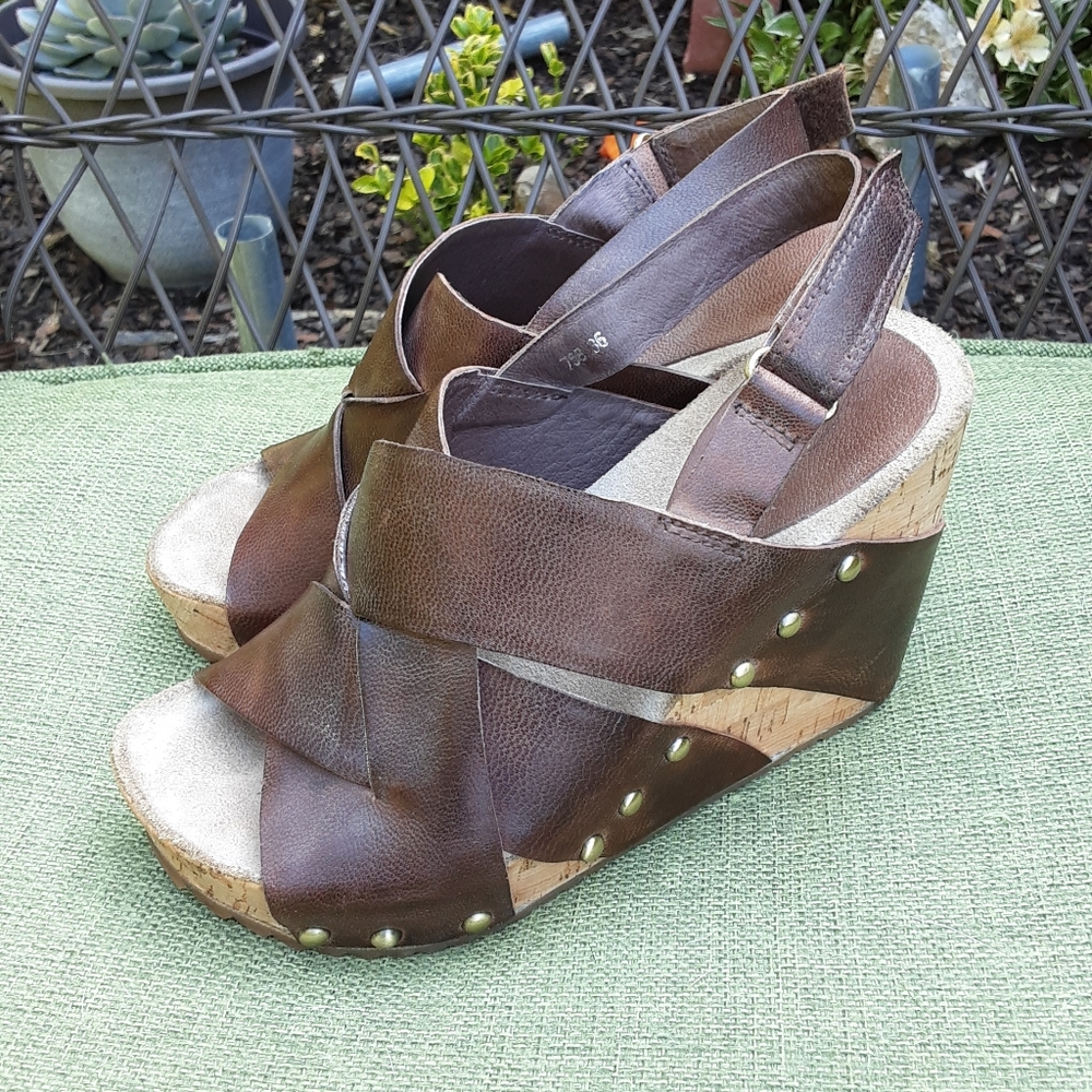 Antelope Brown Leather Wedge Heel Sandal. Size EU 36. - Picture 7 of 15